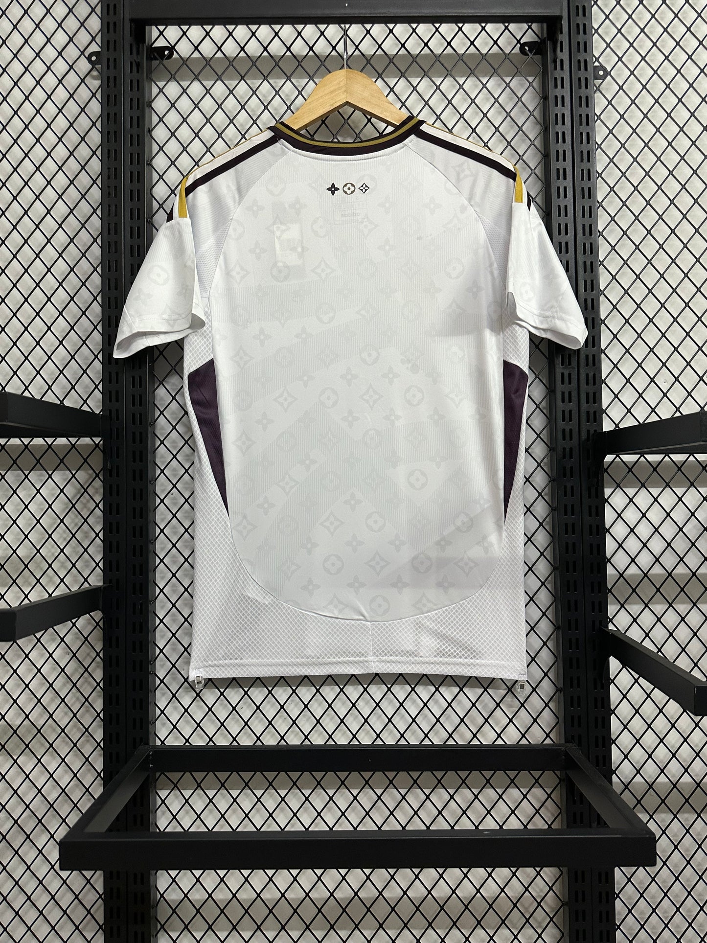 Real Madrid x LV