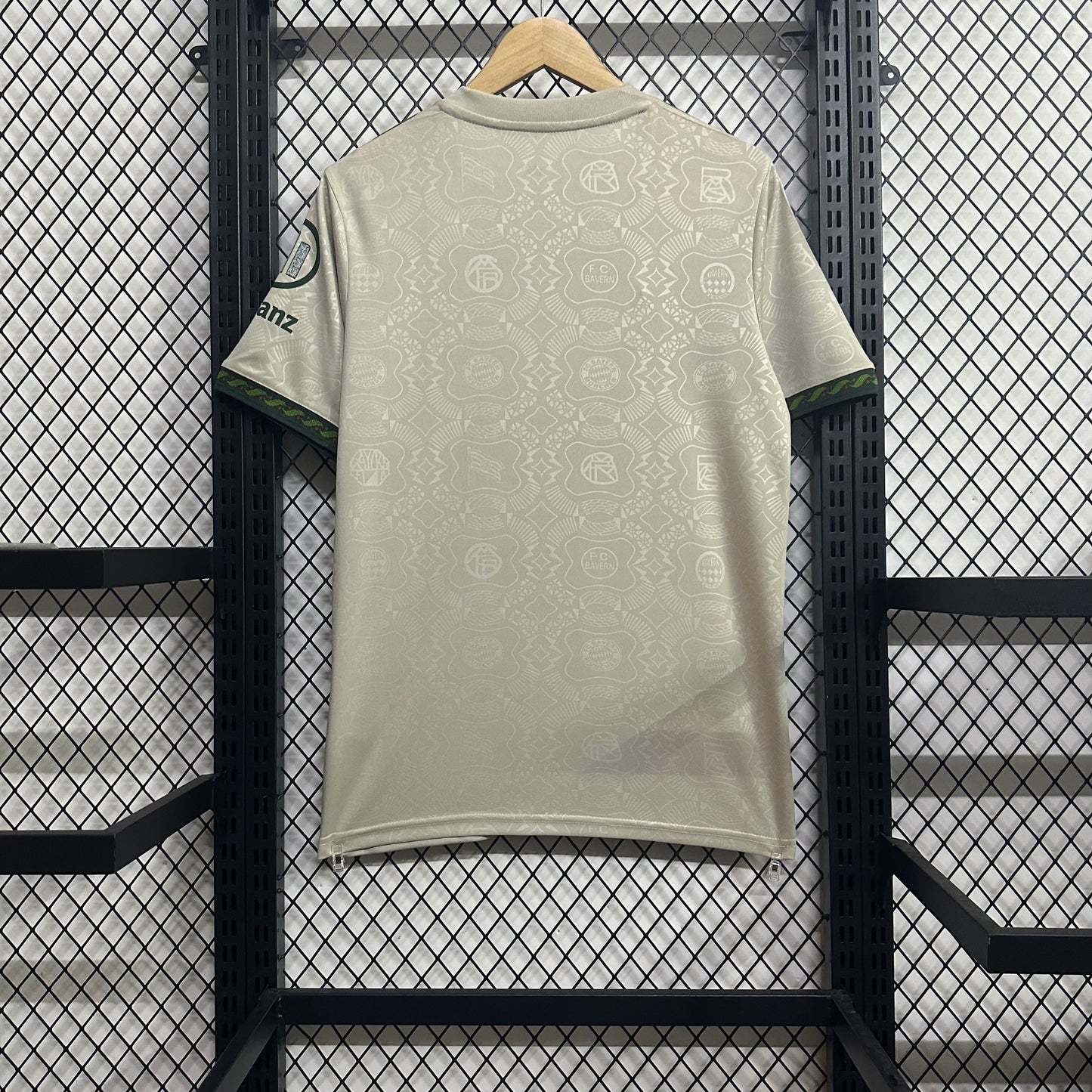 FC Bayern Wiesn Jersey